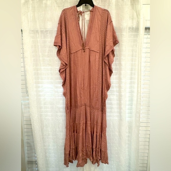 Free People Dresses & Skirts - Free People Dusty Rose Maxi Dress- Boho - Kimono Sleeve - Small